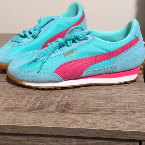 NWOB Puma Easy Rider Women's Aqua and Pink Sneakers Size 9 - Picture 3 of 9